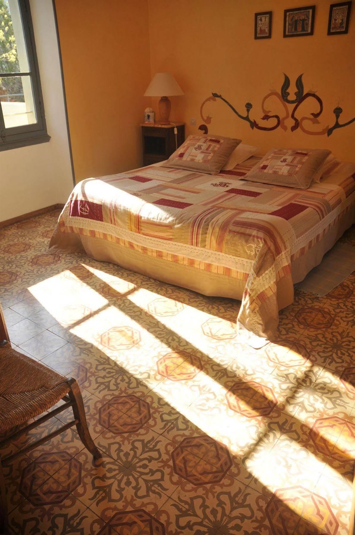 Bed and Breakfast Mas Montluzia Cascastel-des-Corbières Zewnętrze zdjęcie